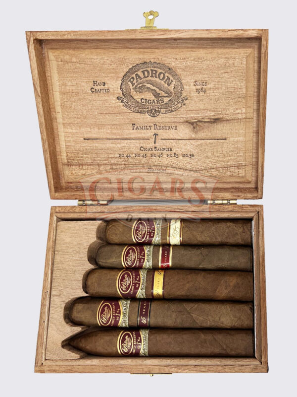 Padron Family Reserve Natural 5 Cigar Sampler