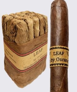 Alternative view of Leaf by Oscar Corojo Robusto (5x50)